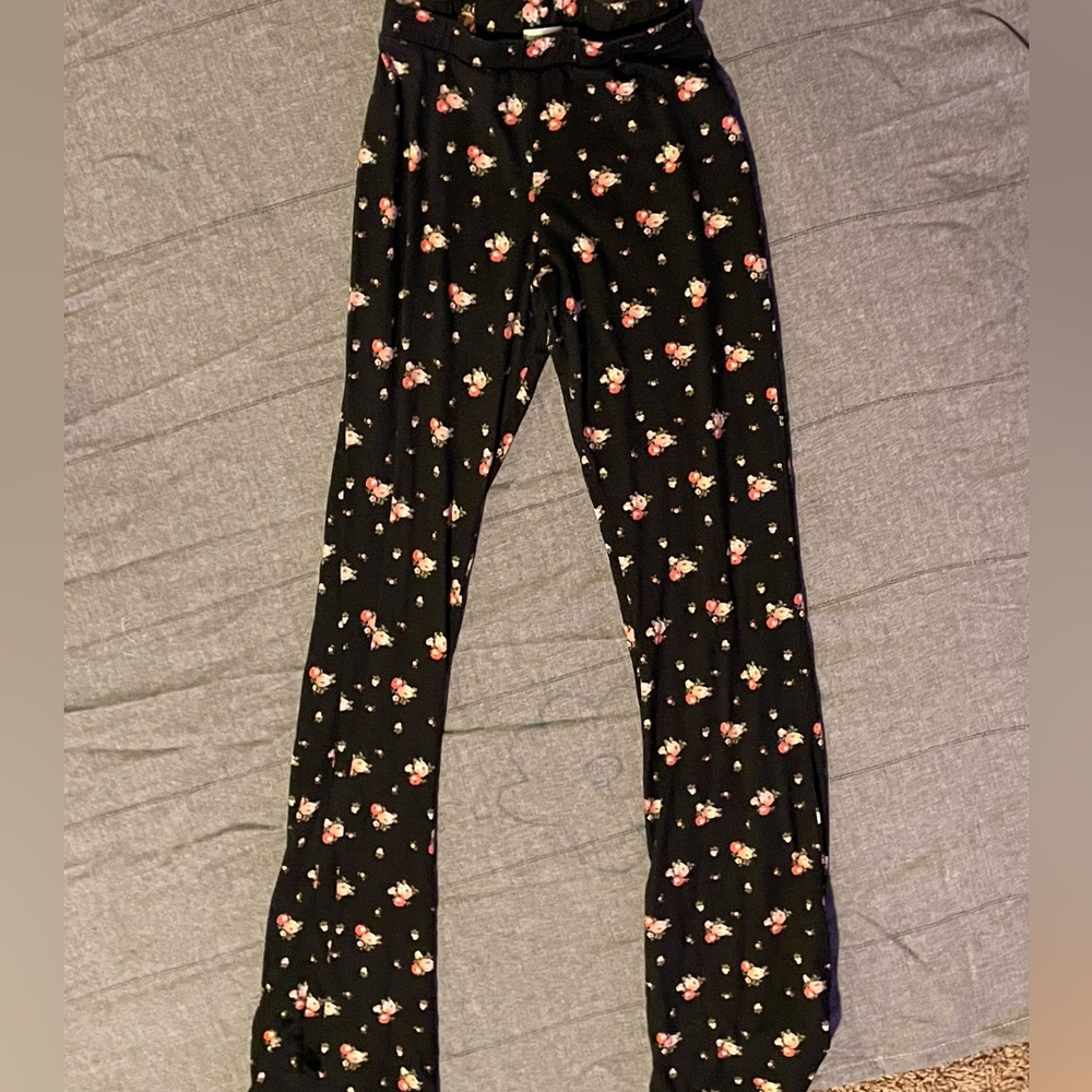 Legging boot cuts